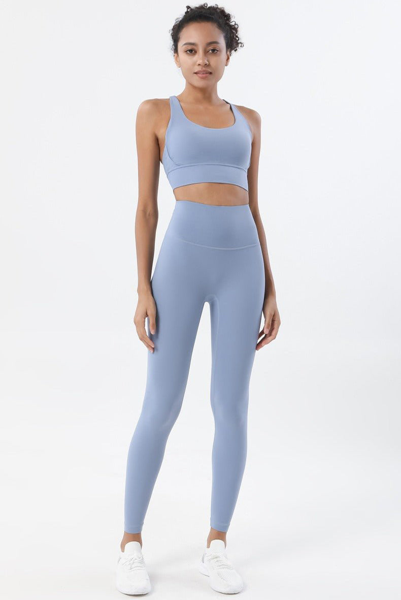 VitalStyle Sport Bra